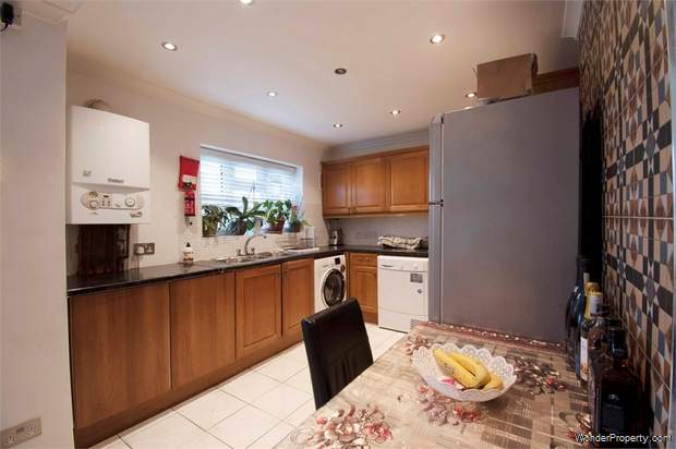 Additional Property Image 4 bedroom Maisonette for sale in London 7