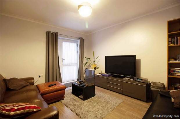 Additional Property Image 2 bedroom Flat for sale in Rainham 2