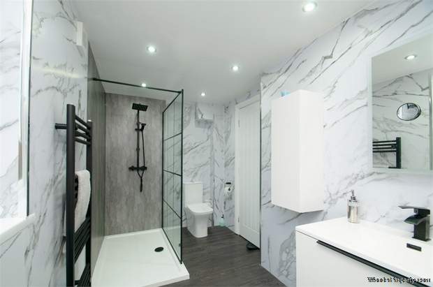 Additional Property Image 7 bedroom Semi Detached for sale in Dewsbury 7