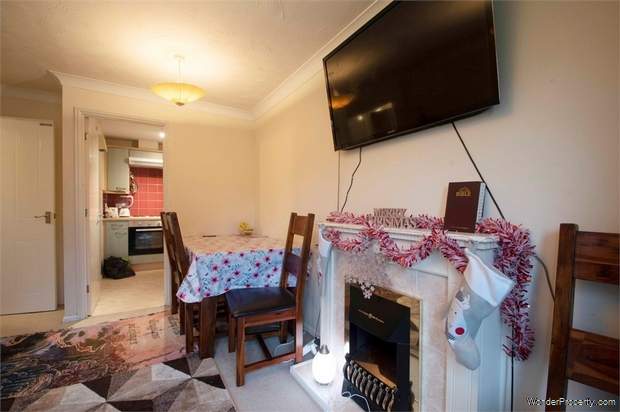 Additional Property Image 1 bedroom Flat for sale in Slough 4