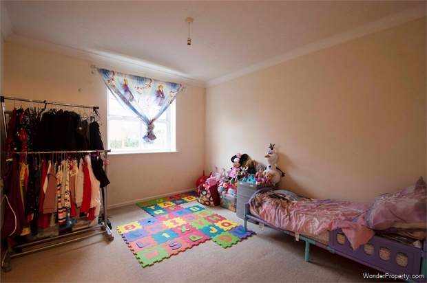 Additional Property Image 1 bedroom Flat for sale in Slough 6