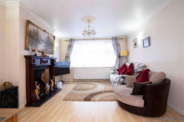 Additional Property Image 3 bedroom Semi Detached for sale in Harrow 2
