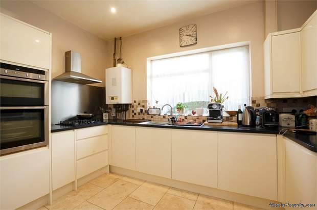 Additional Property Image 3 bedroom Detached for sale in Chichester 2