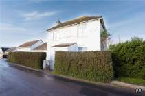 3 bedroom Detached for sale in Chichester