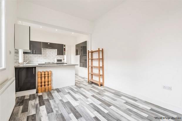 Additional Property Image 3 bedroom End of Terrace for sale in Portsmouth 3