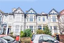 3 bedroom Terraced for sale in Portsmouth