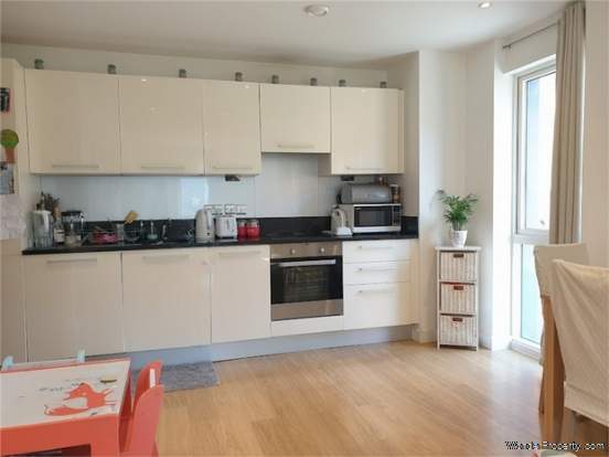 Additional Property Image 2 bedroom Flat for sale in Slough 3
