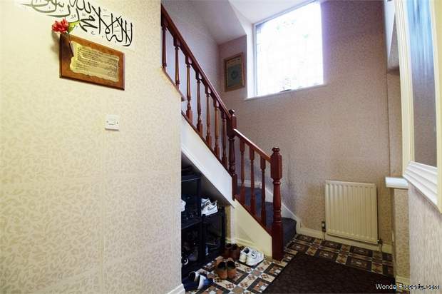 Additional Property Image 7 bedroom Semi Detached for sale in Oldham 6