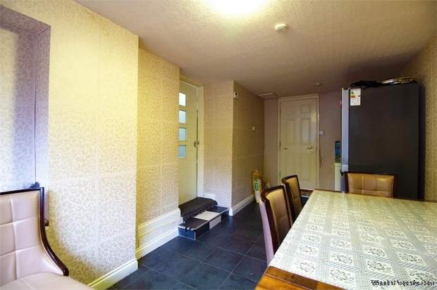 Additional Property Image 7 bedroom Semi Detached for sale in Oldham 8