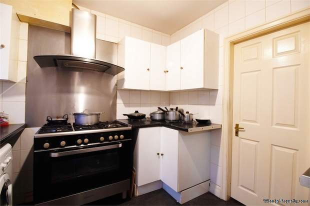 Additional Property Image 7 bedroom Semi Detached for sale in Oldham 9