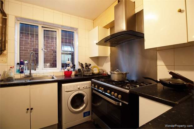 Additional Property Image 7 bedroom Semi Detached for sale in Oldham 10
