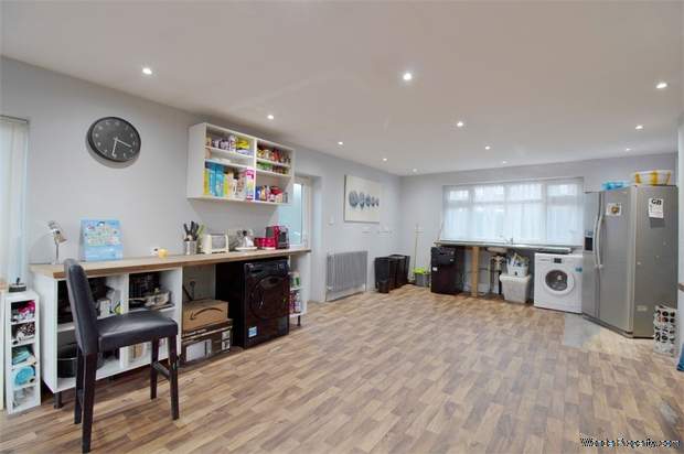 Additional Property Image 4 bedroom Semi Detached for sale in Manchester 9