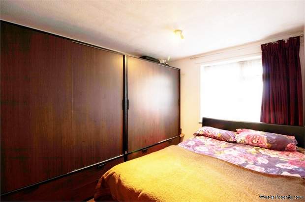 Additional Property Image 3 bedroom Flat for sale in Waltham Cross 8