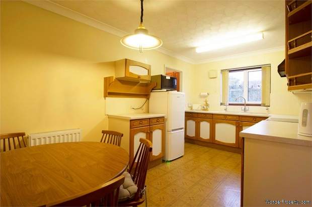 Additional Property Image 3 bedroom Detached Bungalow for sale in Halesworth 6