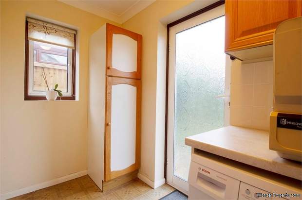 Additional Property Image 3 bedroom Detached Bungalow for sale in Halesworth 7