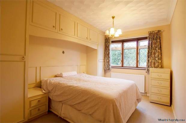 Additional Property Image 3 bedroom Detached Bungalow for sale in Halesworth 8