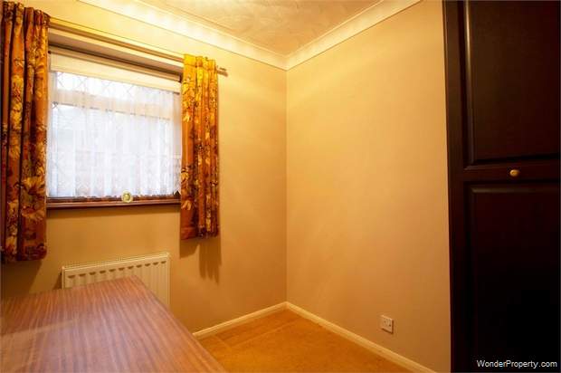 Additional Property Image 3 bedroom Detached Bungalow for sale in Halesworth 10