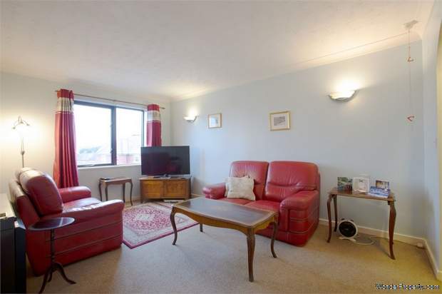 Additional Property Image 1 bedroom Flat for sale in Worcester 2