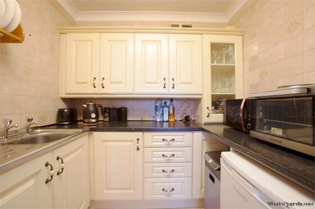 Additional Property Image 1 bedroom Flat for sale in Worcester 5