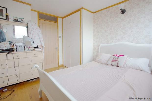 Additional Property Image 3 bedroom Flat for sale in London 9