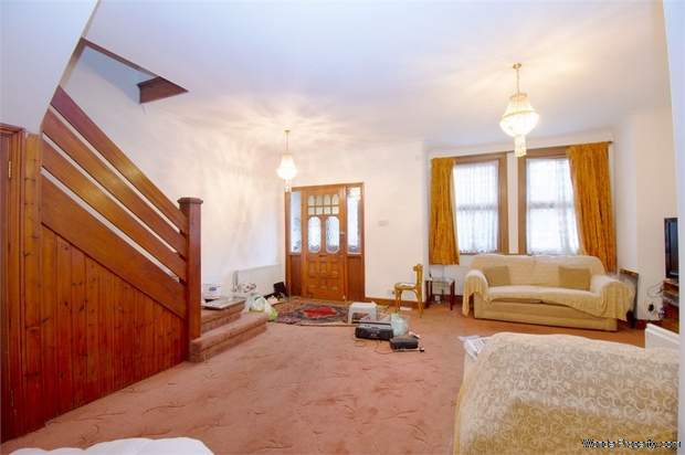 Additional Property Image 6 bedroom Detached for sale in Southall 3