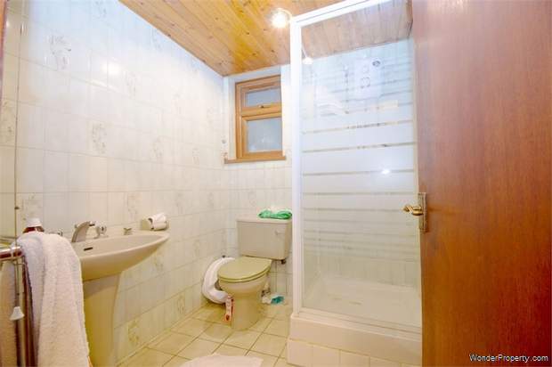 Additional Property Image 6 bedroom Detached for sale in Southall 8