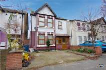 6 bedroom Detached for sale in Southall