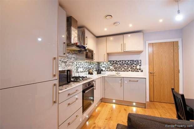 Additional Property Image 1 bedroom Flat for sale in Wallington 3