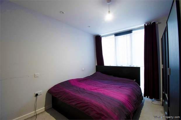 Additional Property Image 1 bedroom Flat for sale in Wallington 5