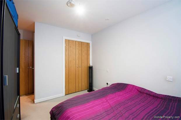 Additional Property Image 1 bedroom Flat for sale in Wallington 6