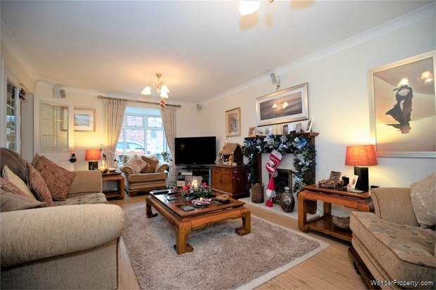 Additional Property Image 4 bedroom Detached for sale in Wakefield 3