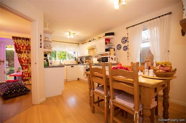 Additional Property Image 4 bedroom Detached for sale in Wakefield 6