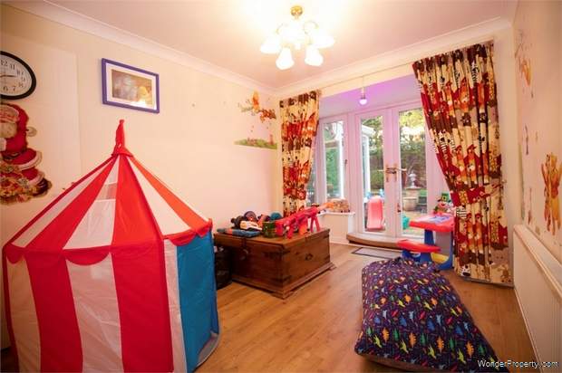 Additional Property Image 4 bedroom Detached for sale in Wakefield 9