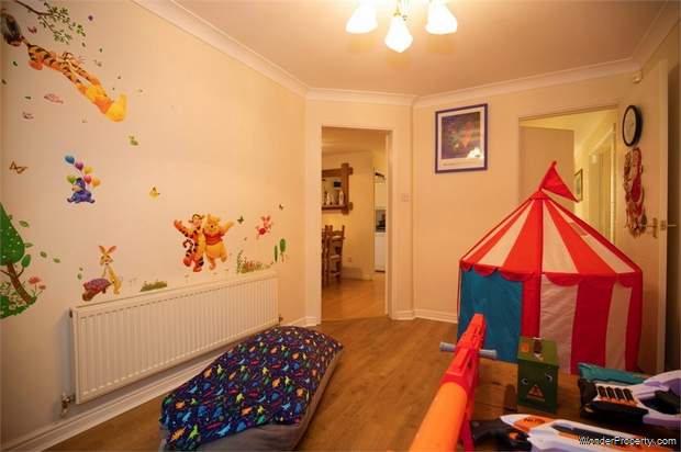 Additional Property Image 4 bedroom Detached for sale in Wakefield 10