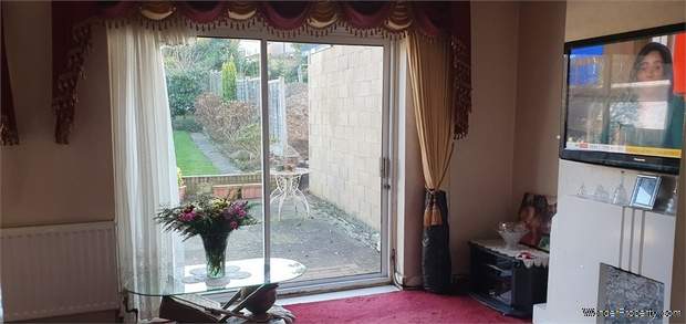 Additional Property Image 2 bedroom Detached Bungalow for sale in Barnet 3