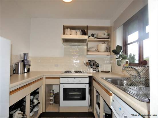 Additional Property Image 1 bedroom Flat for sale in Addlestone 4