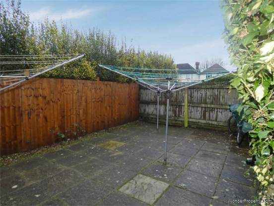 Additional Property Image 1 bedroom Flat for sale in Addlestone 10