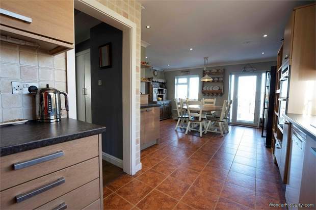 Additional Property Image 5 bedroom Detached Bungalow for sale in New Romney 4
