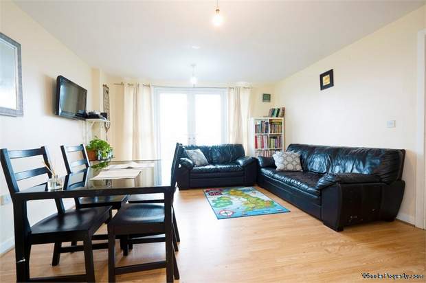 Additional Property Image 2 bedroom Flat for sale in Slough 3