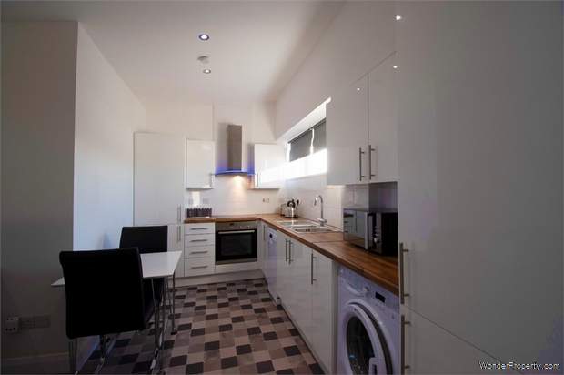 Additional Property Image 2 bedroom Flat for sale in Croydon 5