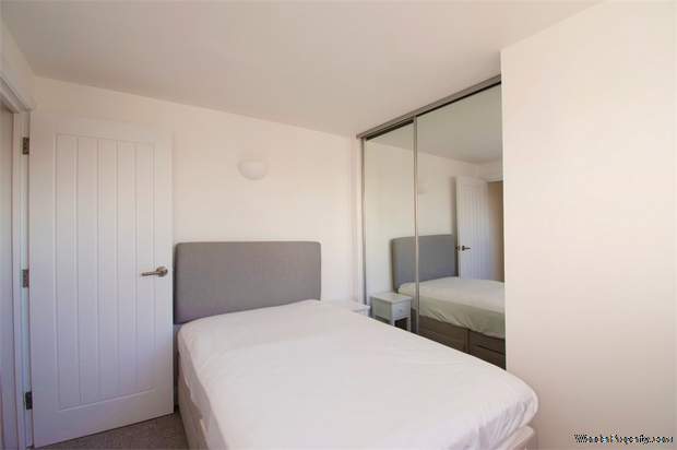 Additional Property Image 2 bedroom Flat for sale in Croydon 10