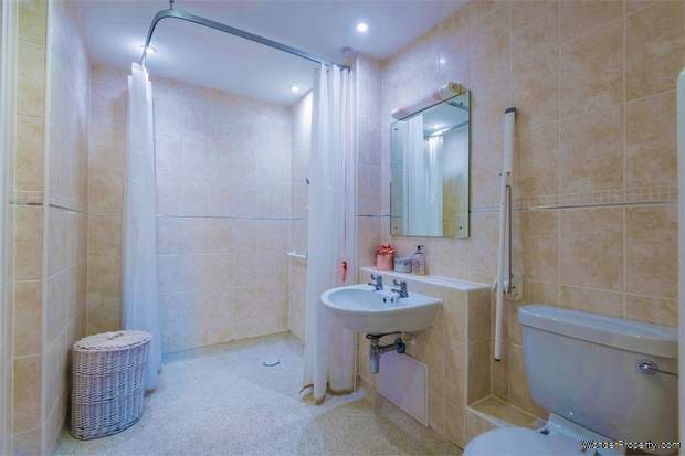 Additional Property Image 1 bedroom Flat for sale in Littlehampton 8