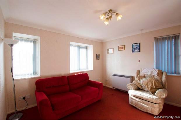 Additional Property Image 2 bedroom Flat for sale in Gravesend 2