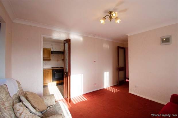 Additional Property Image 2 bedroom Flat for sale in Gravesend 3