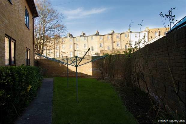 Additional Property Image 2 bedroom Flat for sale in Gravesend 8