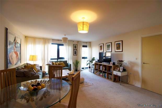 Additional Property Image 2 bedroom Flat for sale in London 2