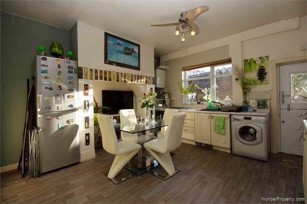 Additional Property Image 2 bedroom Terraced for sale in Bury 4