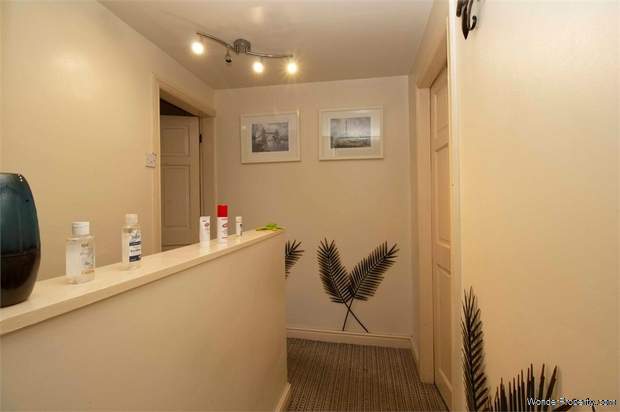 Additional Property Image 2 bedroom Terraced for sale in Bury 7