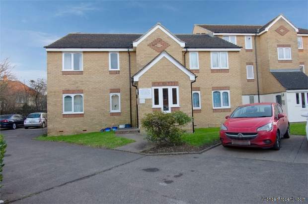 Additional Property Image 1 bedroom Flat for sale in Feltham 2