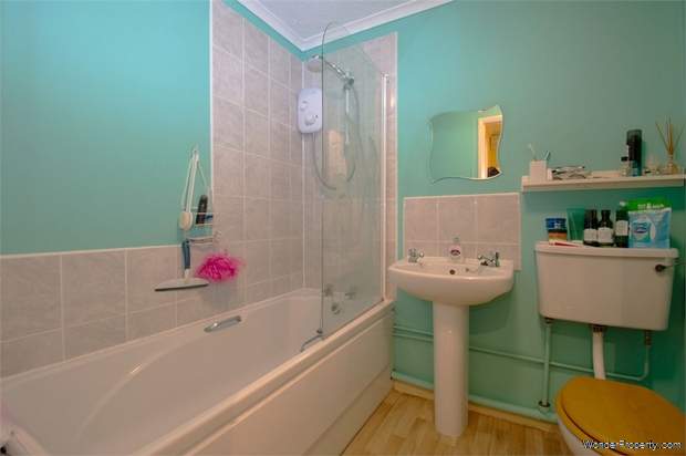 Additional Property Image 1 bedroom Flat for sale in Feltham 8